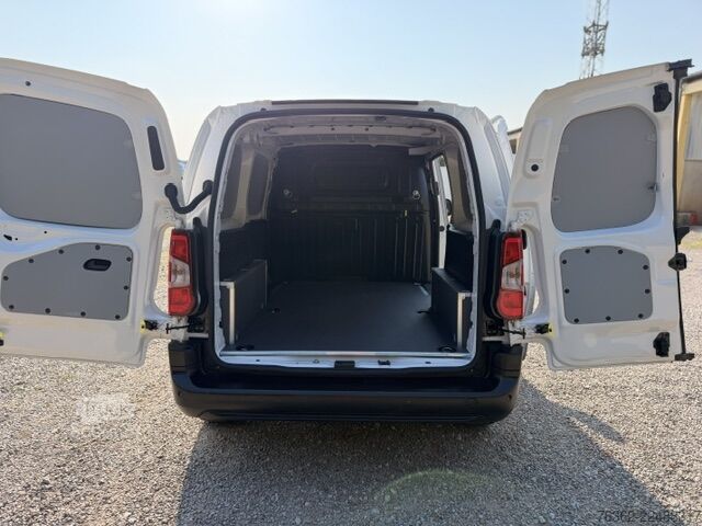 Dugačka sandučasta prikolica FIAT Doblo Kastenwagen XL 1.5 Klima Kamera