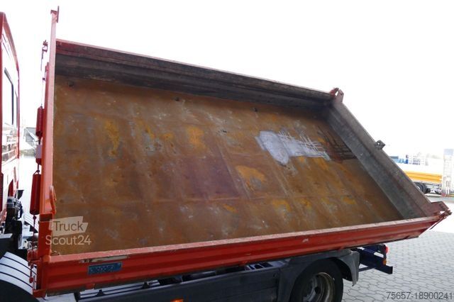 Benne tri-benne MERCEDES-BENZ 818K Atego, E6, 62TKM, 2xAHK, neue Reifen