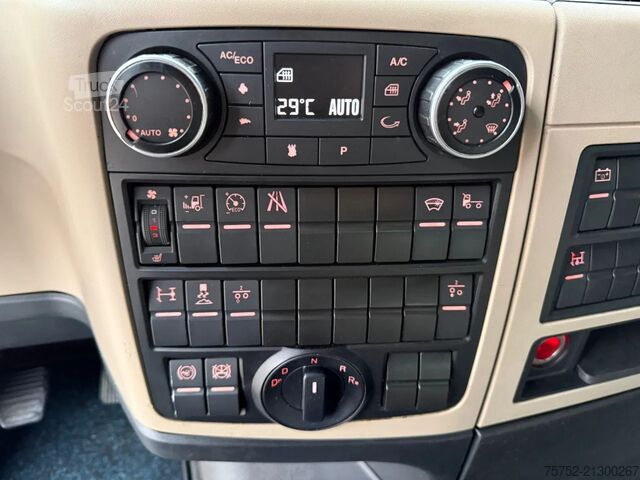 Standard-SZM MAN TGX 18.510 LET OP; Heeft deze PTO? Knopje is er...