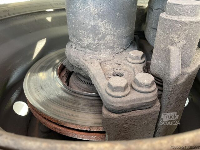 Konténerszállítás Burg BPO 12.5  20-30 FT Tank / SAF Axles / Disc Brak...