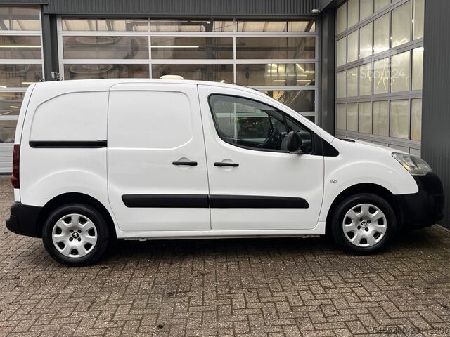 Break cu acoperiș înalt Peugeot Partner 120 1.6 BlueHDi 100pk L1 XR Airco Cruis...