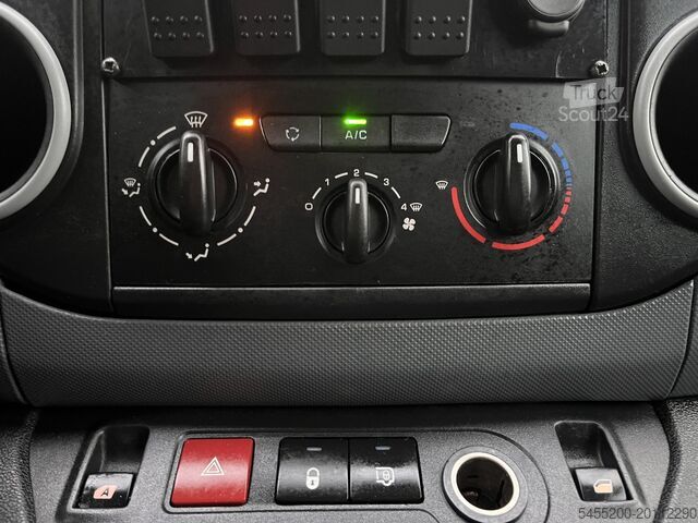 Break cu acoperiș înalt Peugeot Partner 120 1.6 BlueHDi 100pk L1 XR Airco Cruis...