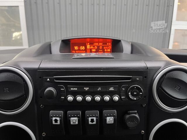 Break cu acoperiș înalt Peugeot Partner 120 1.6 BlueHDi 100pk L1 XR Airco Cruis...