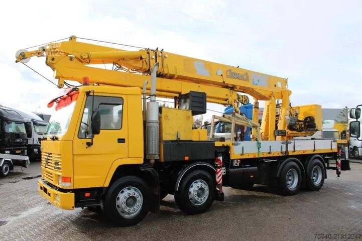 Camião-grua Volvo FL 10 8X4 + GROMACH 34 mtr. + EURO 2