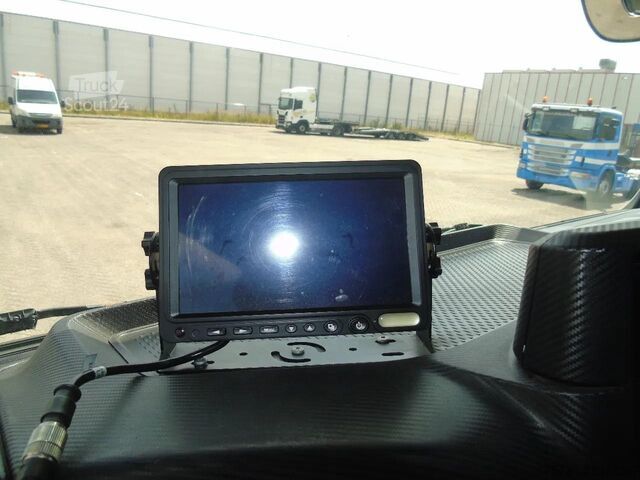 Рефрижераторне/заморожене транспортування Iveco Stralis 360 + THERMO KING T600R + EURO 6 + 3T LIFT