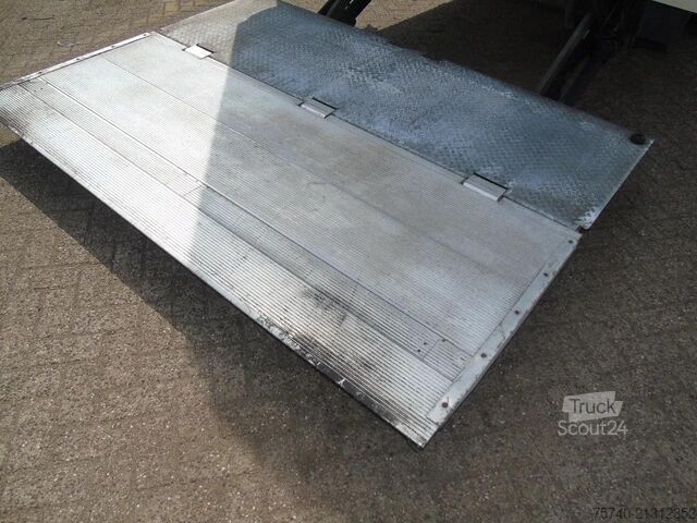 Soğutmalı/dondurulmuş taşıma DAF CF 220 + CARRIER + EURO 6 + LIFT