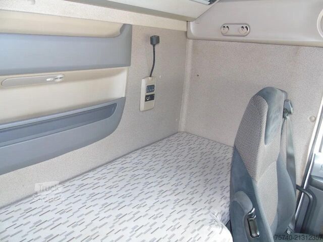 Standard tractor DAF XF 460 + euro 6