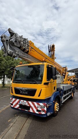 Kuorma-autoon asennettu työskentelyalusta Böcker K 44 / 4000 auf MAN TGM 18.290 | mehrfach verfügbar | Funk | TÜV-UVV