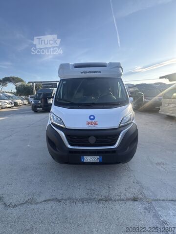 Halvintegrerad husbil 2024 Fiat Ducato Weinsberg Carasuite | Automatico | 5 posti letto