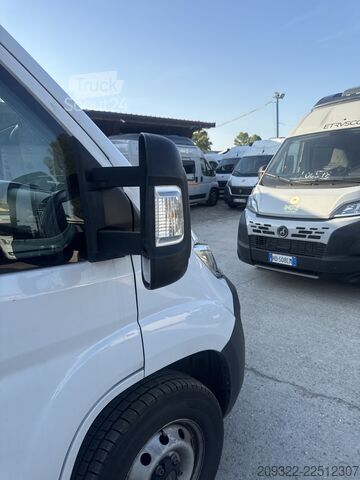 Halvintegrerad husbil 2024 Fiat Ducato Weinsberg Carasuite | Automatico | 5 posti letto