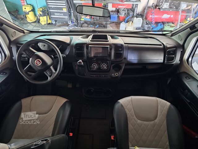 Polointegrovaný karavan 2024 Fiat Ducato Weinsberg Carasuite | Automatico | 5 posti letto