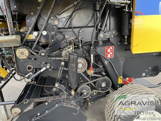 Šiaudų presas (žemės ūkis) New Holland BR 7070 EC