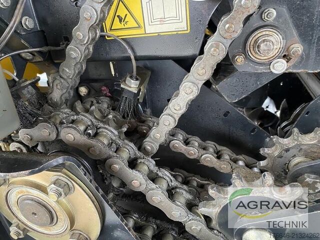 Šiaudų presas (žemės ūkis) New Holland BR 7070 EC