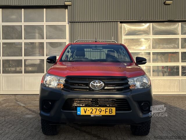 Pickup Toyota HiLux 2.4 D-4D-F Xtra Cab Cool Comfort Airco Tr...