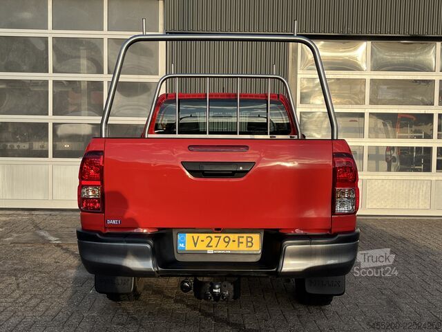 Pickup Toyota HiLux 2.4 D-4D-F Xtra Cab Cool Comfort Airco Tr...