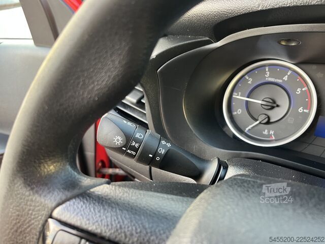 Pickup Toyota HiLux 2.4 D-4D-F Xtra Cab Cool Comfort Airco Tr...