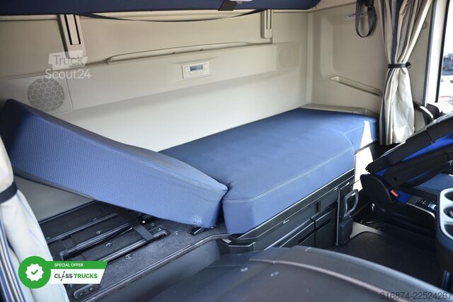 Standaard trekker VOLVO FH 500 XL Retarder i-ParkCool ACC