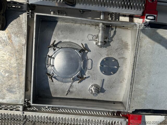 Conteneur-citerne CIMC 34.820L / 1-comp. / 4 BAFFLES / 20FT swapbody /...