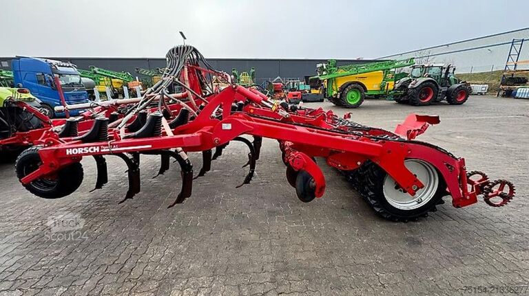 Ecēšamais kultivators Horsch Tiger 5AS