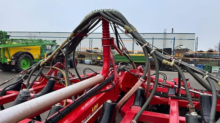 Ecēšamais kultivators Horsch Tiger 5AS