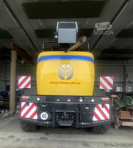 Drobljenec New Holland FR 550