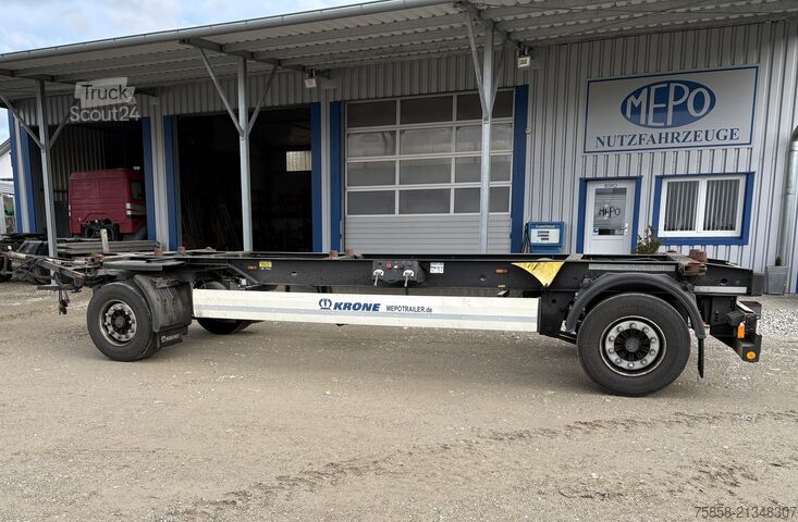 напівпричіп зі змінним шасі Krone Lafette Breitreifen 445 + langer Hub
