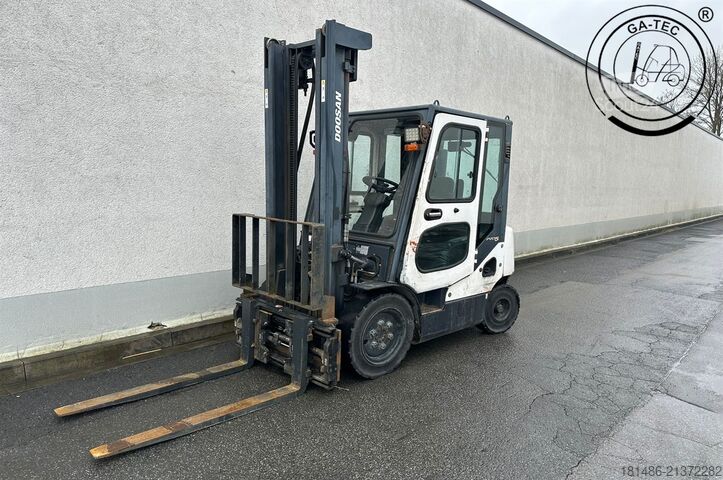 Empilhadeira diesel Doosan D25S-5