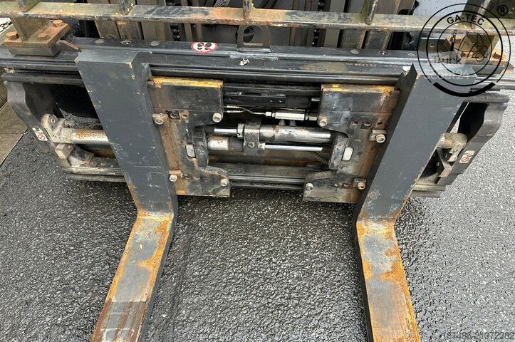 Empilhadeira diesel Doosan D25S-5