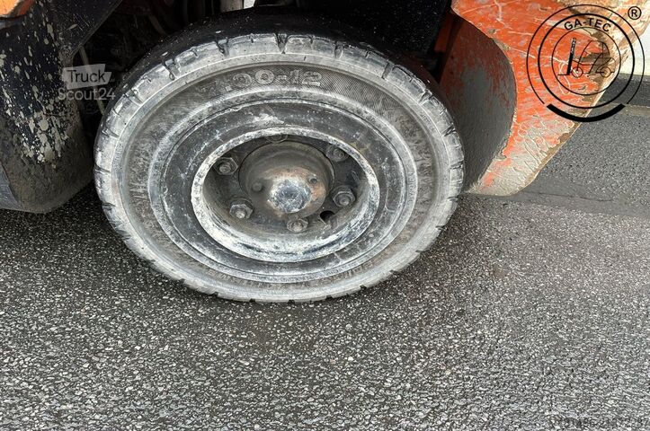 Empilhadeira diesel Doosan D50C-7