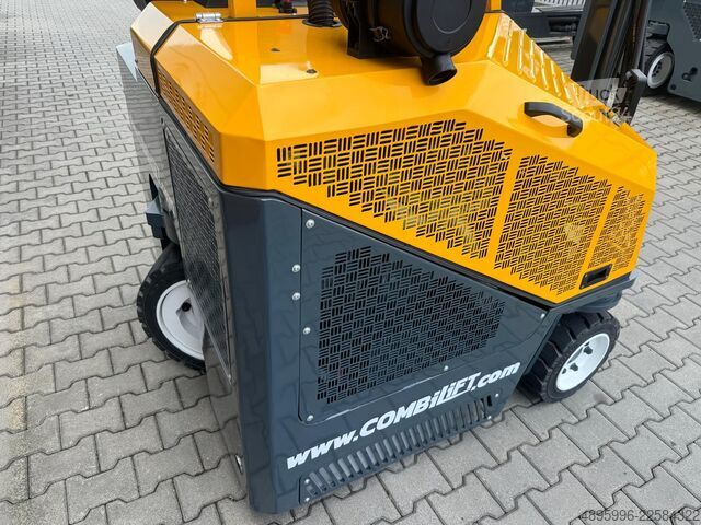 чотири-напрямний навантажувач Combilift CB3000/LPG /2016 year/ Perfect condition