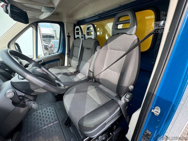 Vrachtwagen met bakwagen FIAT Ducato Koffer mit LBW *Klima*Kamera*Navi*