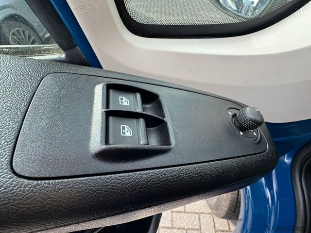 Vrachtwagen met bakwagen FIAT Ducato Koffer mit LBW *Klima*Kamera*Navi*