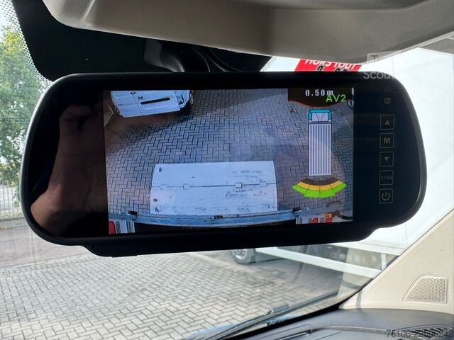 Vrachtwagen met bakwagen FIAT Ducato Koffer mit LBW *Klima*Kamera*Navi*