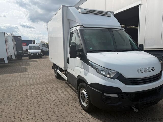 Kølevarevogn IVECO Daily 35S14 Hi Matic Tiefkühlkoffer MOTORSCHADE