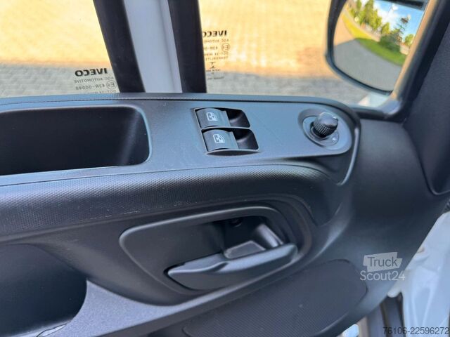 Furgoneta frigorífica IVECO Daily 35S16 Tiefkühlkoffer mit Ladebordwand