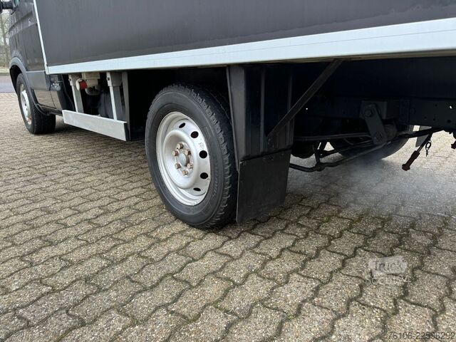 Izotermiczny van chłodnia IVECO Daily 35S13 Kühlkoffer C33-Type 526EV