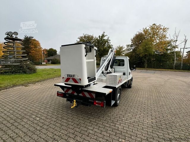 Vrachtwagenhoogwerker IVECO Daily 35S14 Hubarbeitsbühne Versalift 11,2 Meter