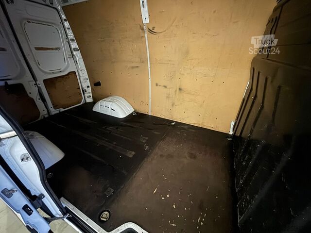 Højt tag varevogn IVECO Daily 50C18 Kastenwagen *Navi*Ahk**