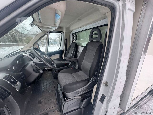 Laatikkoauto FIAT Ducato Koffer *Navi*Kamera*TÜV neu*Länge 4,20m