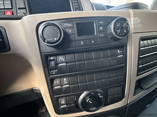 Dėžinis sunkvežimis MAN TGL 8.250 Autotransporter FFH Standklima