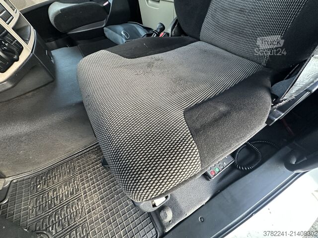 Dėžinis sunkvežimis MAN TGL 8.250 Autotransporter FFH Standklima