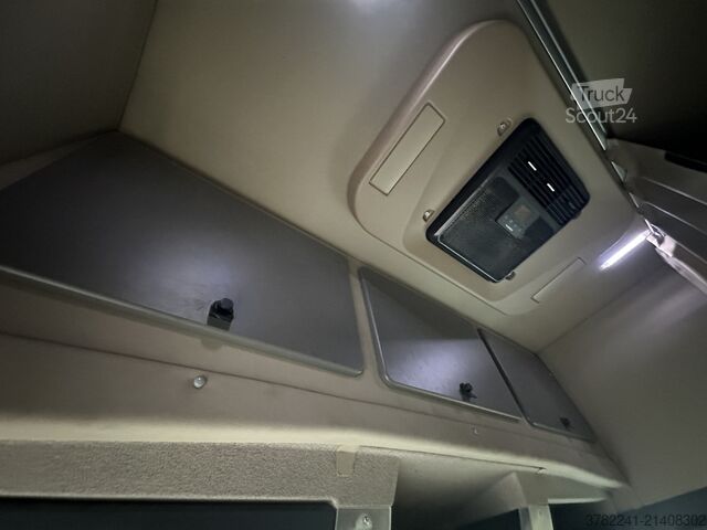 Dėžinis sunkvežimis MAN TGL 8.250 Autotransporter FFH Standklima