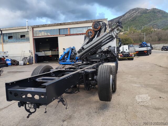 Grua Iveco Stralis AD260S31