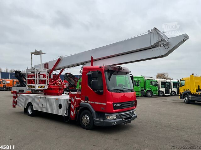 Hebebühne DAF FA 45 CF 220 Klaas 34 meter Dachdeckerkran