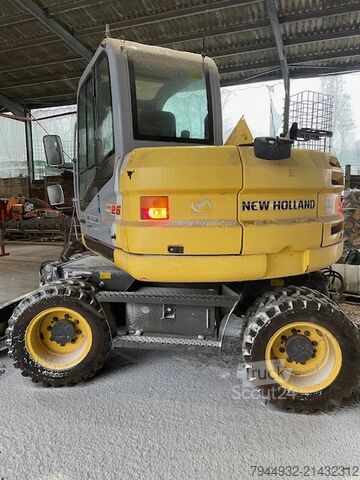Kolesni bager New Holland MH 2.6