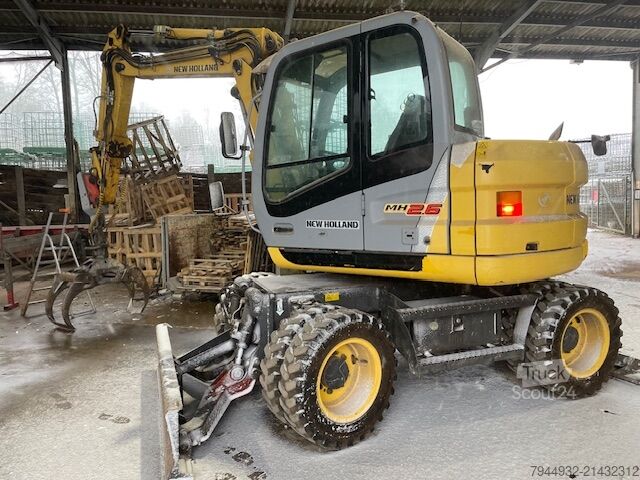 Kolesni bager New Holland MH 2.6