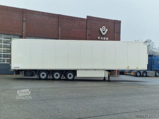 Jäähdytetyt/pakastetut kuljetukset Schmitz Cargobull SCB*S3B - Frigo Schmitz - Hooks/Rohrbahnen/Vlee...