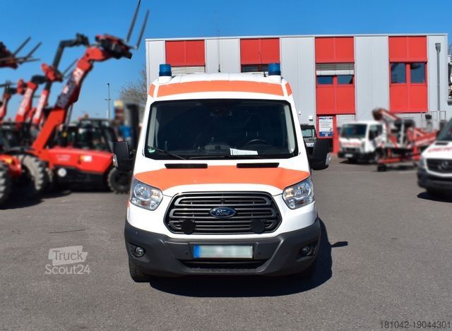 Minibús FORD Transit Krankentransportwagen