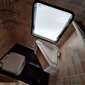 Kemperis Bürstner Lux 4602