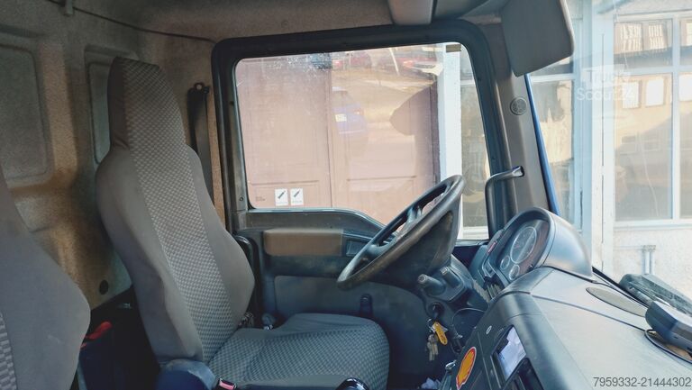 кран, монтиран на камион MAN TGM 13.240